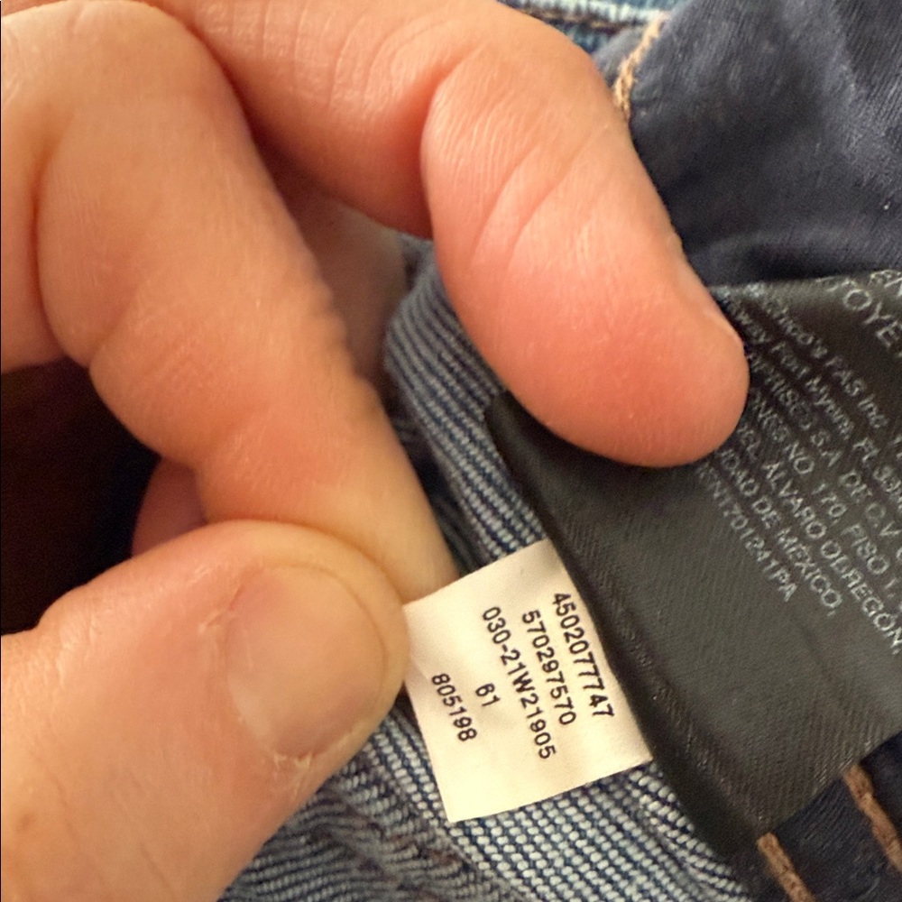 WHBM every day soft skinny flare, high-rise size 2 regular length. - Picture 5 of 6
